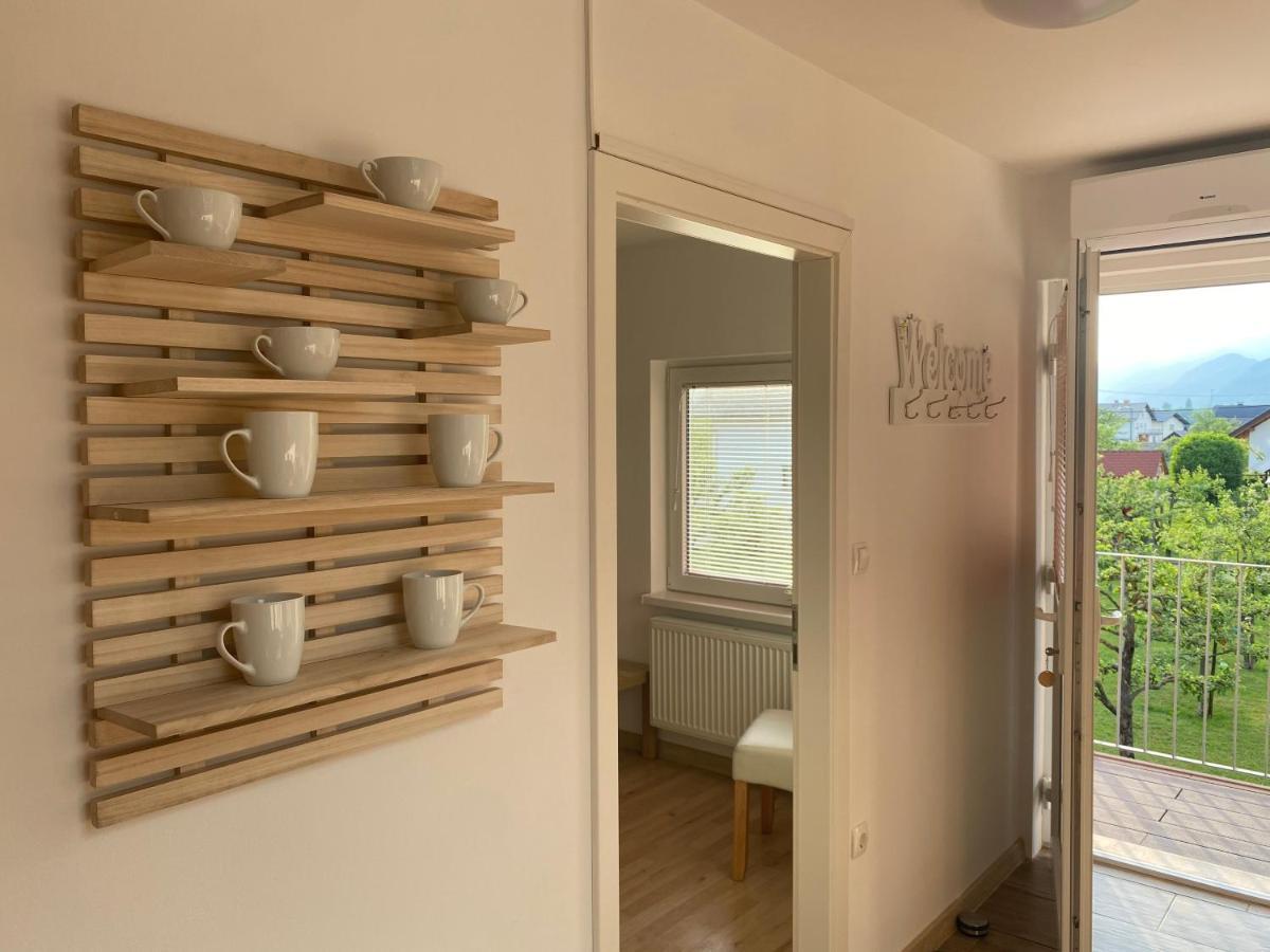 Apartment Marjetka Zirovnica Екстериор снимка