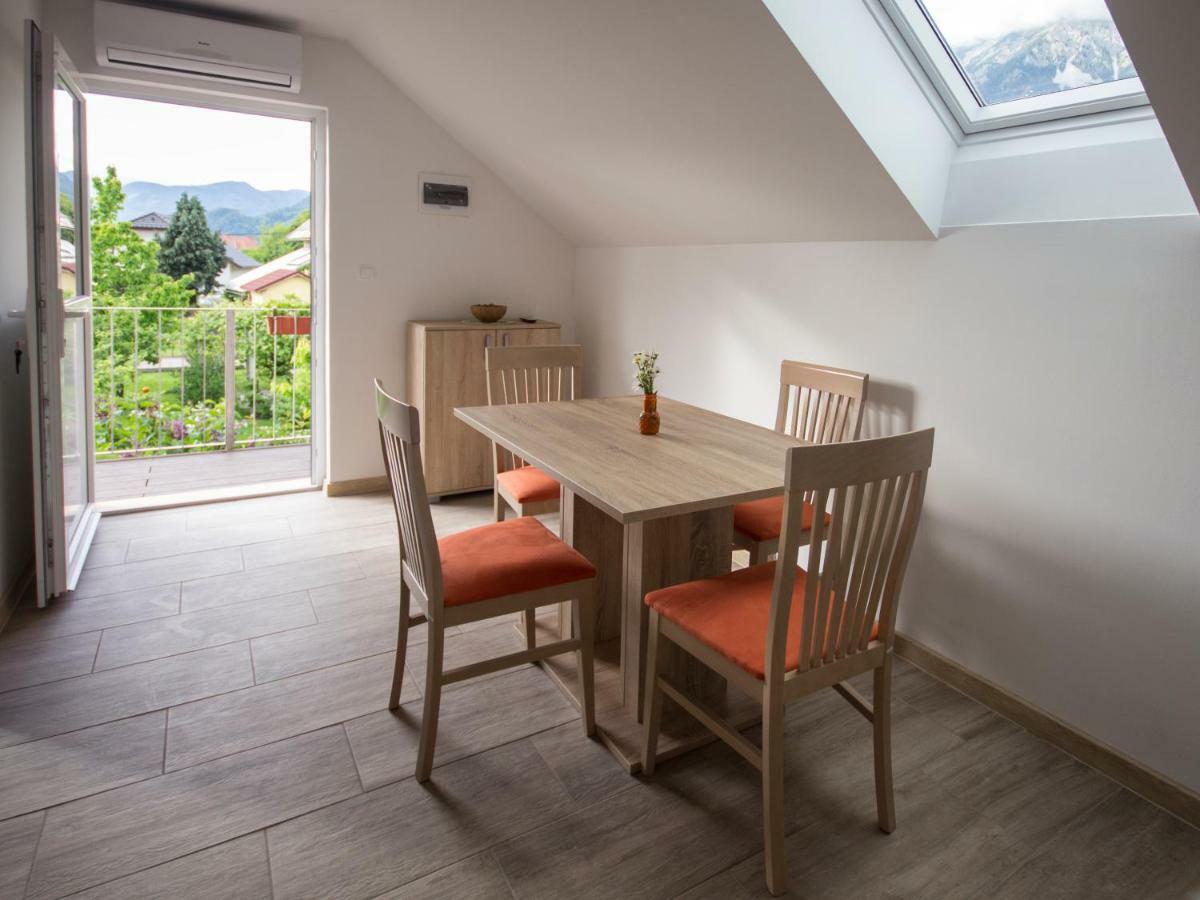 Apartment Marjetka Zirovnica Екстериор снимка