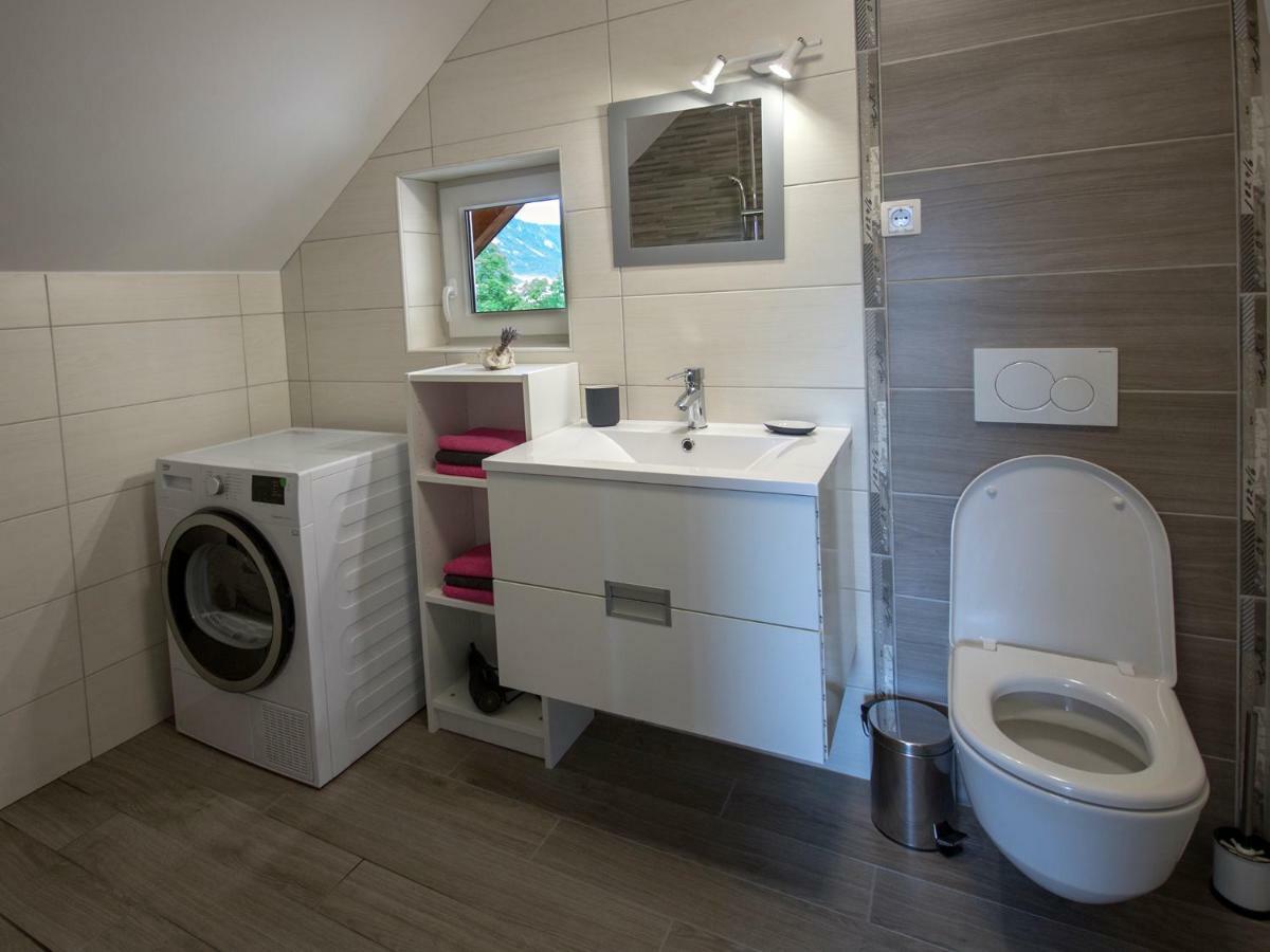 Apartment Marjetka Zirovnica Екстериор снимка